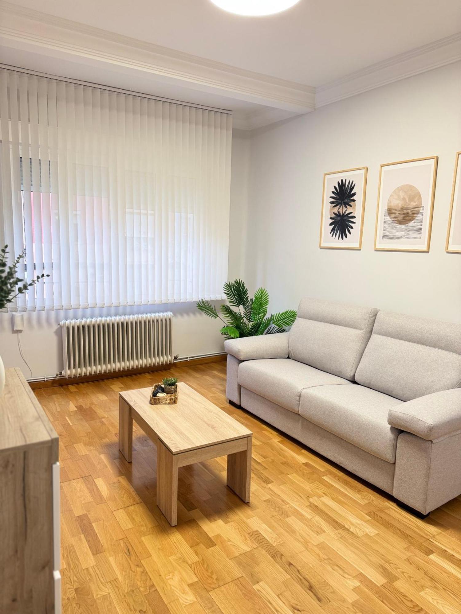 Rioja Centro Ayuntamiento By Apartamentos Логроньо Экстерьер фото