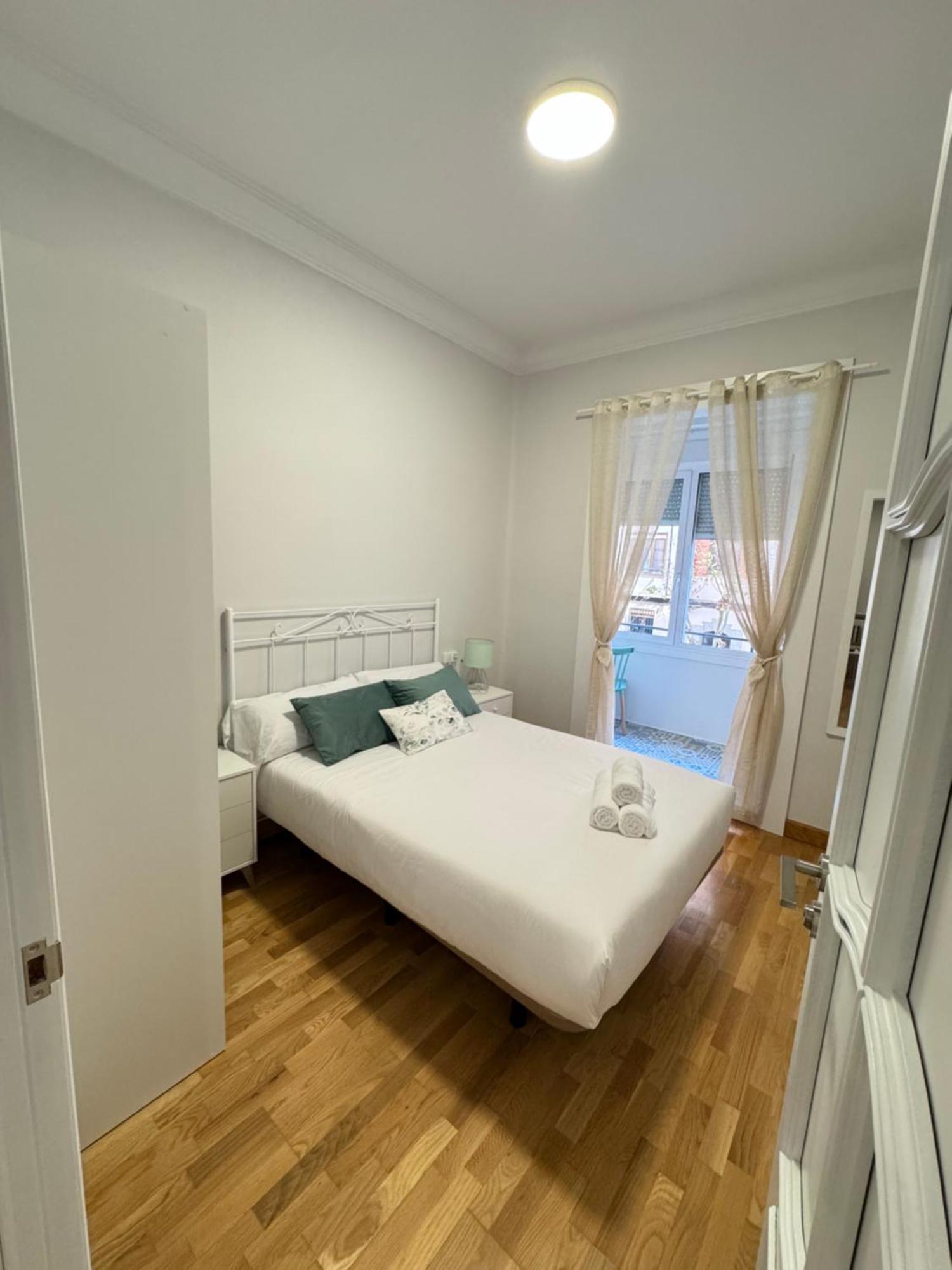 Rioja Centro Ayuntamiento By Apartamentos Логроньо Экстерьер фото